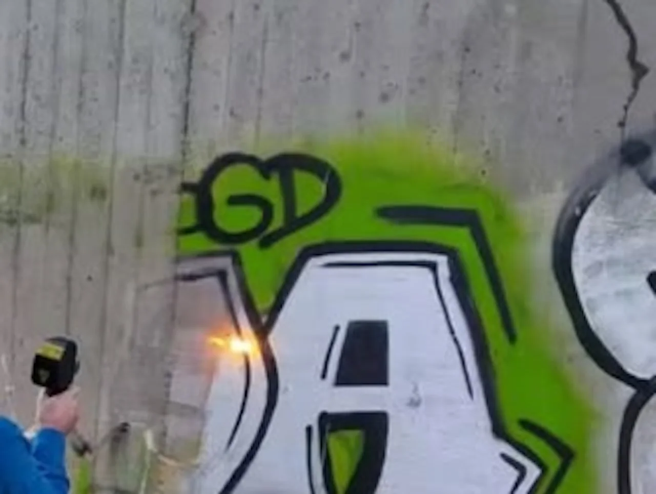 Clean Tech Laser - Graffiti Entfernung