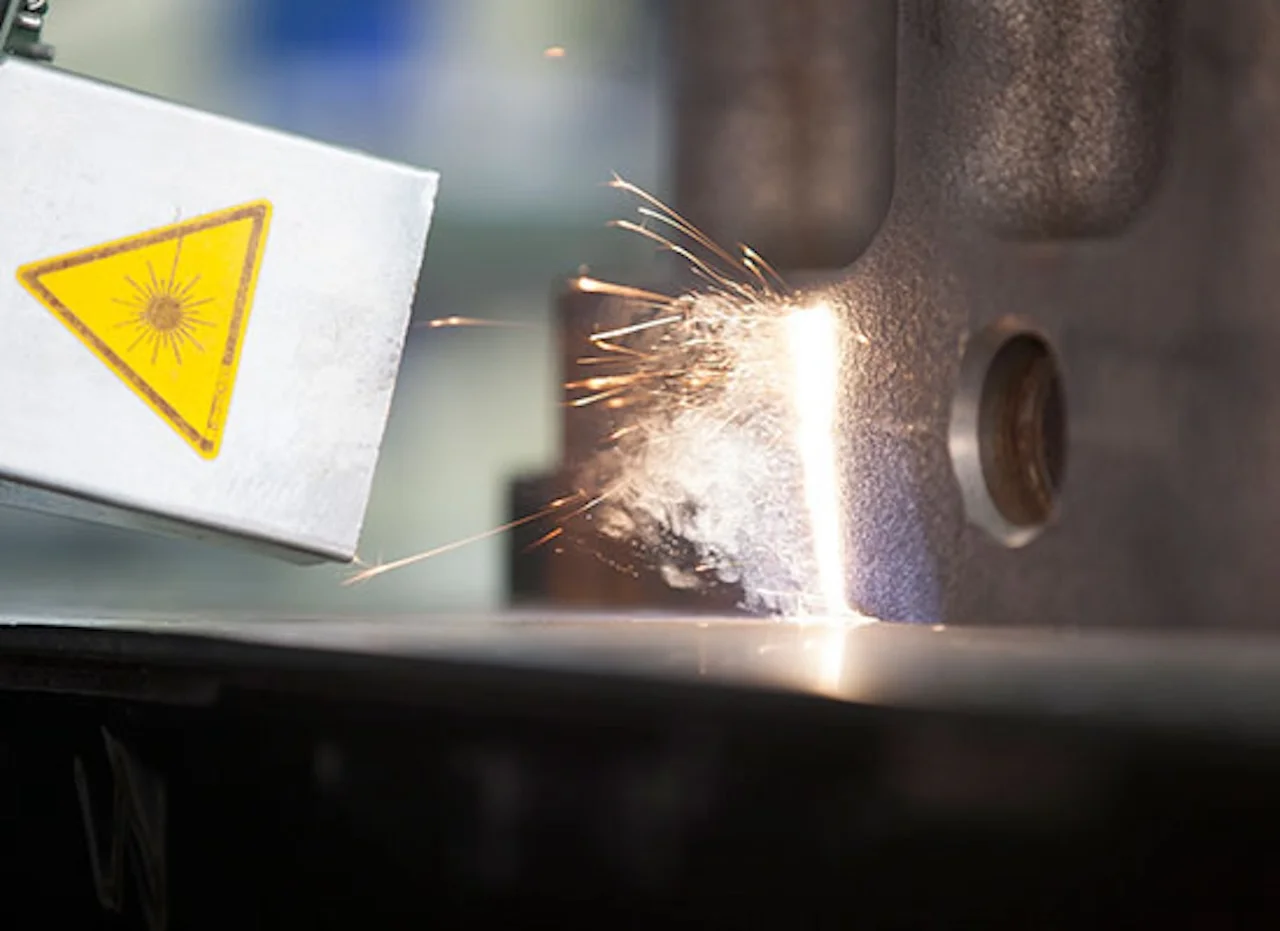 Clean Tech Laser - vor und nach der Laserreinigung